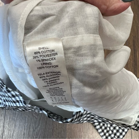 White House Black Market Black and White Of The Shoulder Gingham Blouse SZ SM - Picture 6 of 7